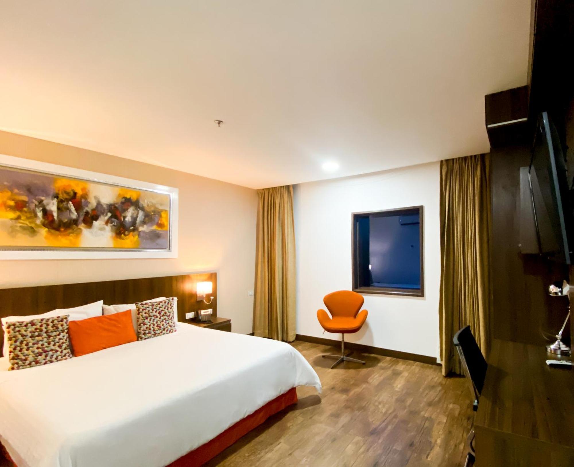 Hotel Royal Elim International Калі Екстер'єр фото Suite