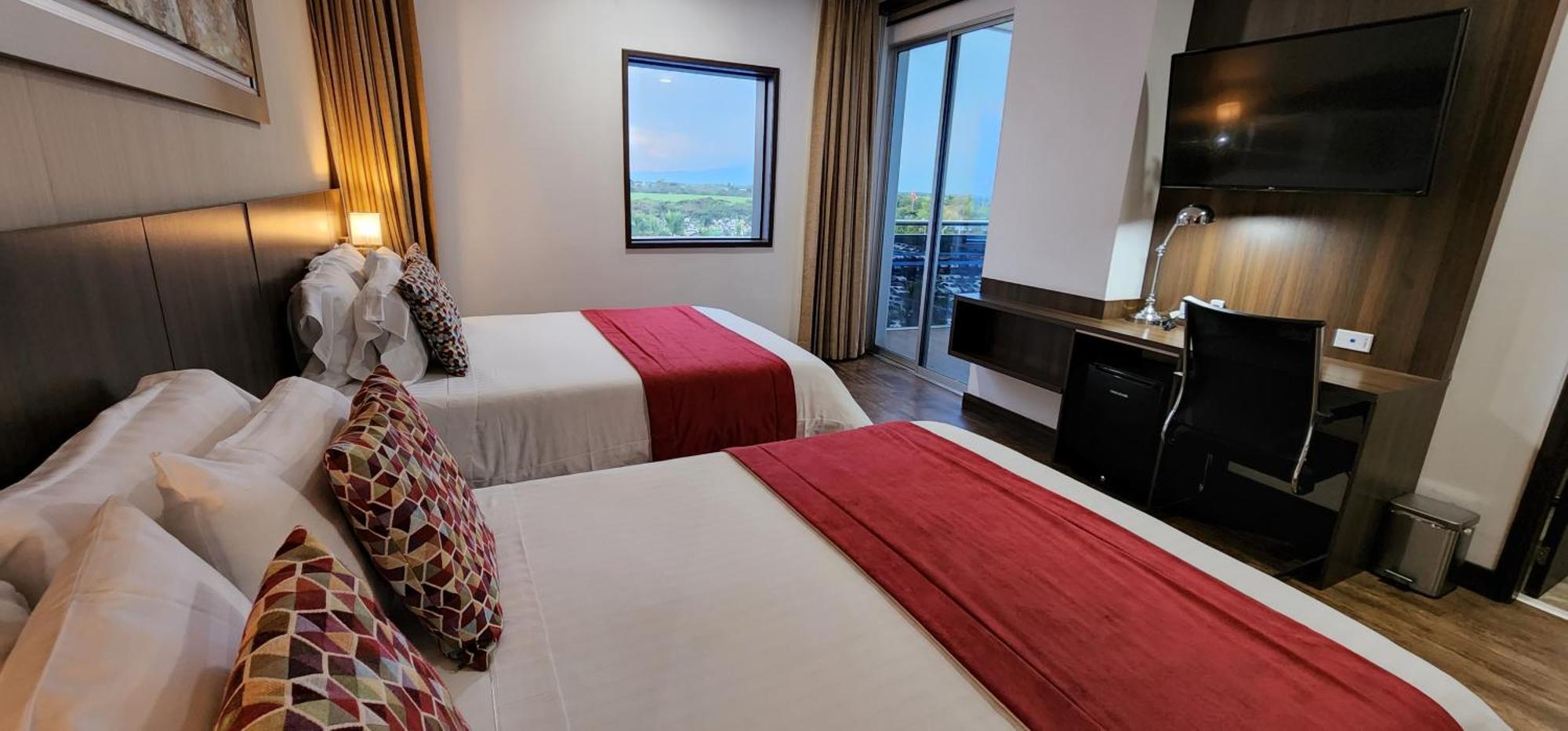 Hotel Royal Elim International Калі Екстер'єр фото A guest room at the hotel